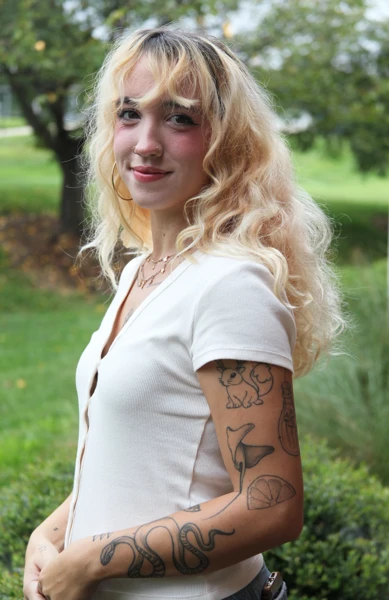 Katherine Burkart headshot